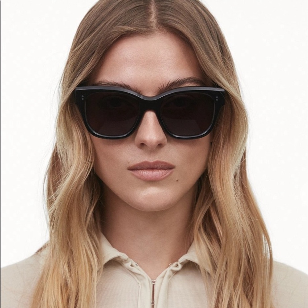 Chimi 07 black sunglasses. New!